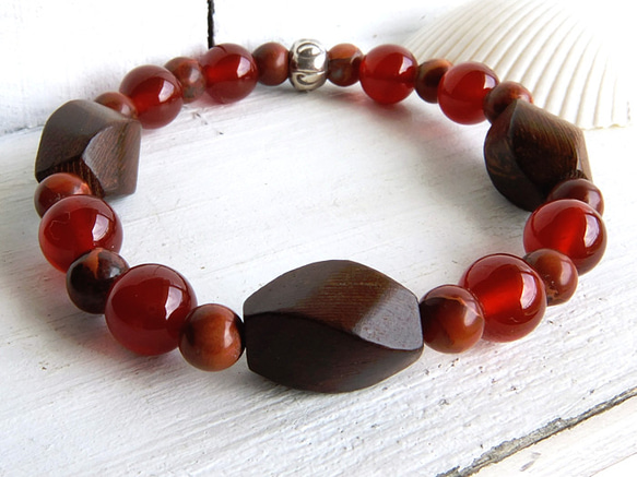 woodbeads series＊RED AGATE＊～天然石ブレスレット 2枚目の画像