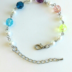 colorful beads and white pearl ☆プチプラブレスレット≪送料無料≫ 4枚目の画像