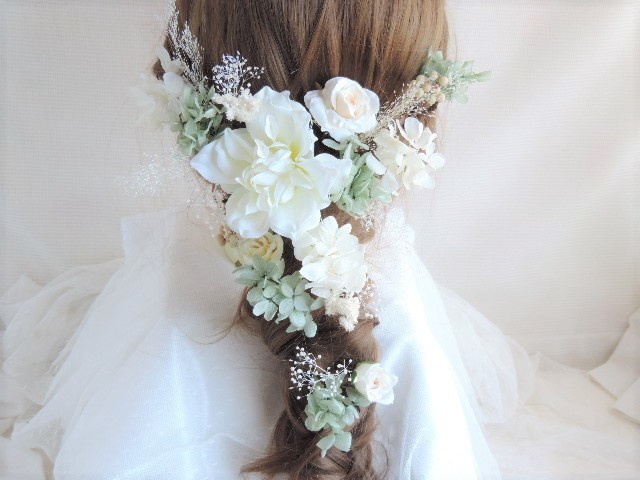 ホワイトグリーン　ドライフラワー　成人式髪飾り　結婚式髪飾り　卒業式　結婚式　成人式前撮り　前撮り　フォトウェディング
