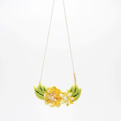 Sunflowers Sequin and Embroidery Flower Necklace *Handmade* 5枚目の画像