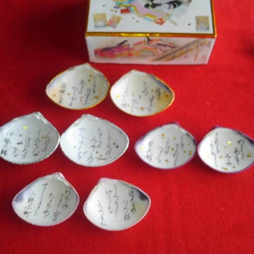 雛祭り はまぐりの貝合わせ 貝箱 百人一首 手書き仮名カルタ 雛祭り はまぐりの貝合わせ 貝箱 百人一首 手書き仮名カルタ
