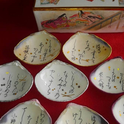 雛祭り はまぐりの貝合わせ 貝箱 百人一首 手書き仮名カルタ 雛祭り はまぐりの貝合わせ 貝箱 百人一首 手書き仮名カルタ