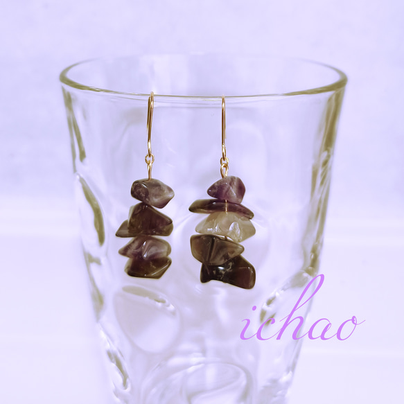 再販♪14kgfフック交換可♪天然石アメジストさざれのシンプルピアス／イヤリング 1枚目の画像