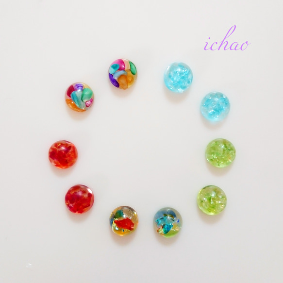 手元在庫限り☆再再再…販♪選べる♪琉球ガラス、カラフルシェルのプチ樹脂イヤリング  子どもにも♪親子でも♪ 1枚目の画像