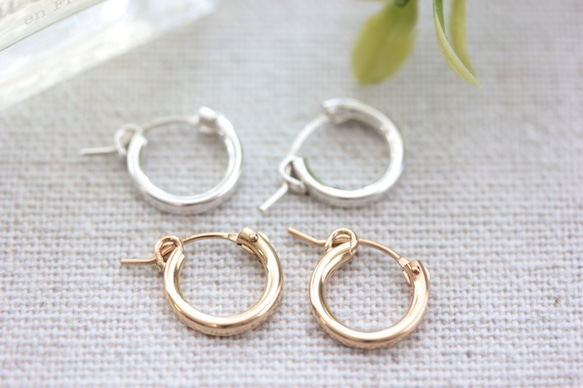 クリスマス｜14kgf 13mm フープピアス(線径2mm)｜ギフトラッピング無料 4枚目の画像