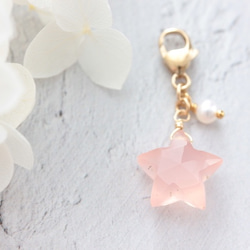 14kgf ピンクカルセドニー・スターとパールのマスクチャーム 1枚目の画像