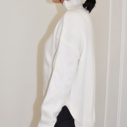 Flat 135 X 台灣設計師系列 舒適羊毛成分 立領上衣 白色針織上衣 第8張的照片