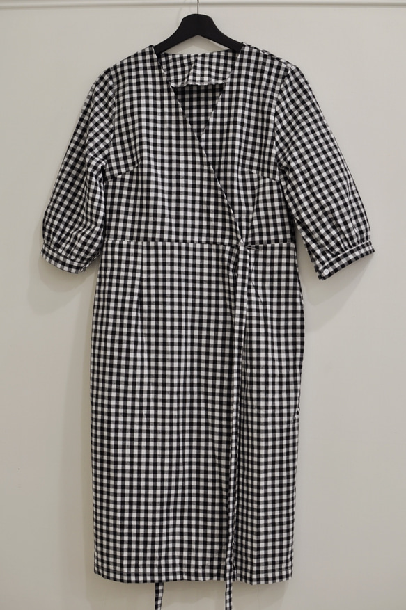 Flat 135 X 台灣設計師系列 短袖洋裝 格紋棉質布料 一片洋裝設計 第3張的照片
