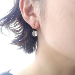 CRYSTAL × HOOP × 10mm : ノンホールピアス（K14GF変更+600円) 9枚目の画像