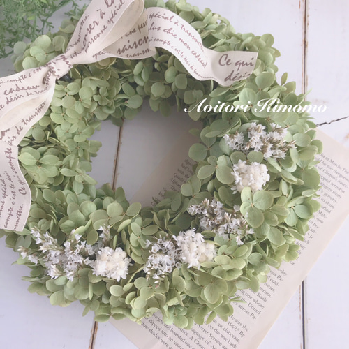 受注制作】アナベルのリボンリース ドライフラワー あおいとりきもも
