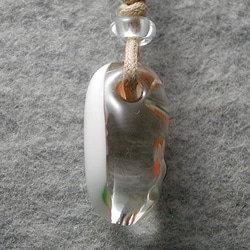 夕焼けと黒ウサギ(在庫整理品) とんぼ玉 ガラス ネックレス No1848 5枚目の画像