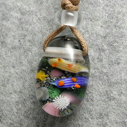 ウミウシ とんぼ玉 ガラス ネックレス No734 4枚目の画像