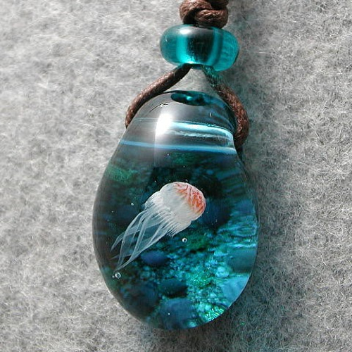 網目クラゲ(口腕4本タイプ) とんぼ玉 ガラス ネックレス No1141