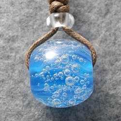 キラキラ泡玉(ブルー) とんぼ玉 ガラス ネックレス No1155 4枚目の画像