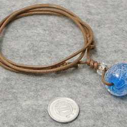キラキラ泡玉(ブルー) とんぼ玉 ガラス ネックレス No1155 6枚目の画像