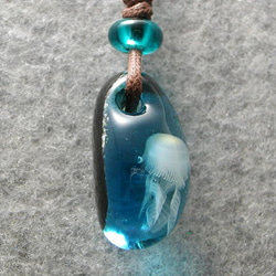 触手クラゲ とんぼ玉 ガラス ネックレス No1252 5枚目の画像