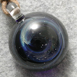 宇宙玉 とんぼ玉 ガラス ネックレス No1333 1枚目の画像