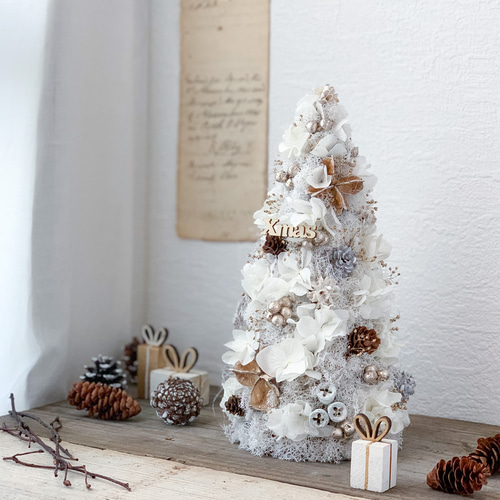 OUT オレオちゃん♡ クリスマスツリー モコモコホワイト♡ OUT オレオちゃん♡ クリスマスツリー モコモコホワイト♡