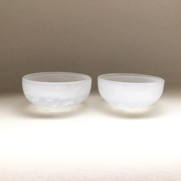 吹きガラスのボウル　snow bowl　mini 1枚目の画像