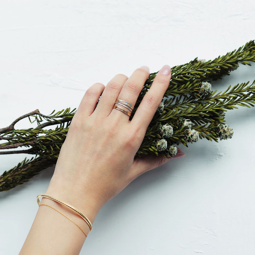 Pt900華奢リング】Smooth 円艶あり プラチナ 1ミリ幅 極細リング