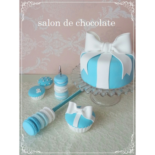 ♡ティファニーブルーのリボンケーキ♡ (リングピローにも変更可能です