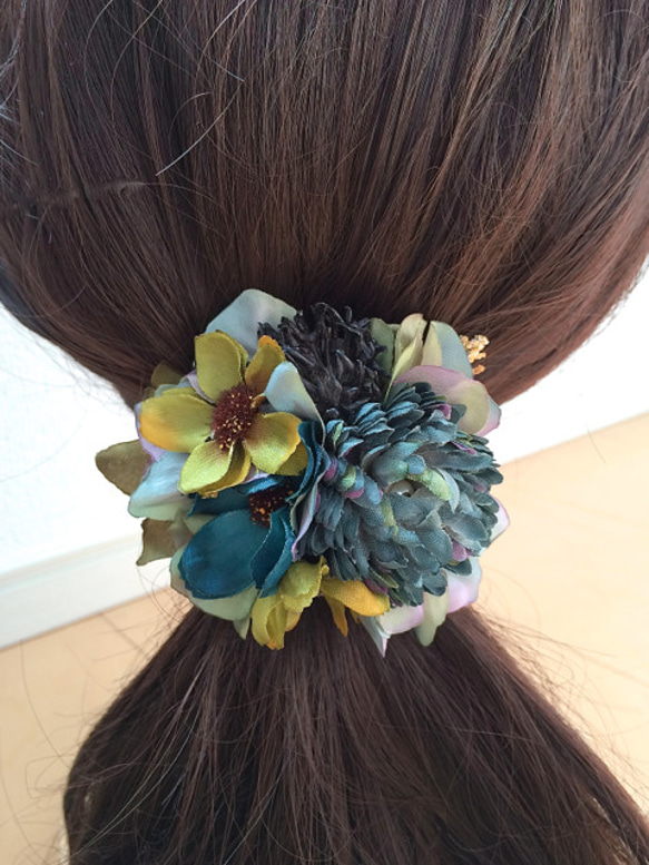 野原の花束の髪飾り　ブルーグリーン 6枚目の画像
