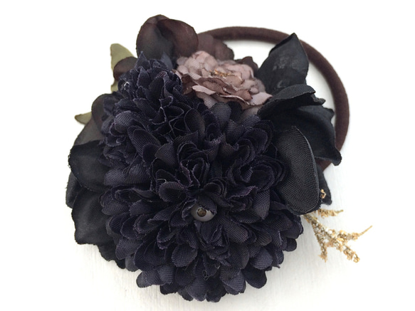 花集めの髪飾り　ノスタルジックブラック 3枚目の画像