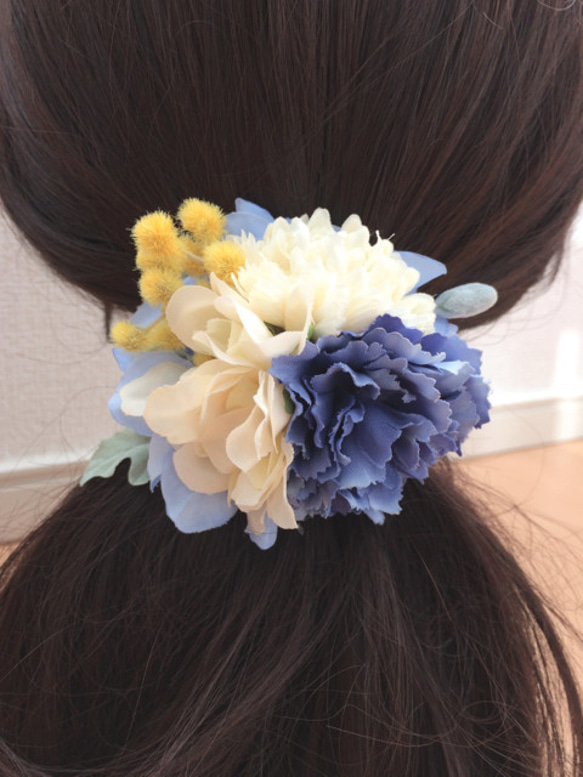 春の花束の髪飾り ブルー×アイボリー 5枚目の画像
