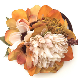 野原の花束の髪飾り　ベージュオレンジミックス 5枚目の画像