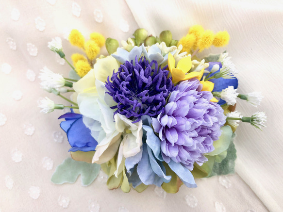 春の花集めのコサージュ　ミモザイエロー×ラベンダー 3枚目の画像