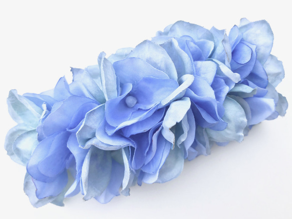 紫陽花のバレッタ　ライトブルー 1枚目の画像