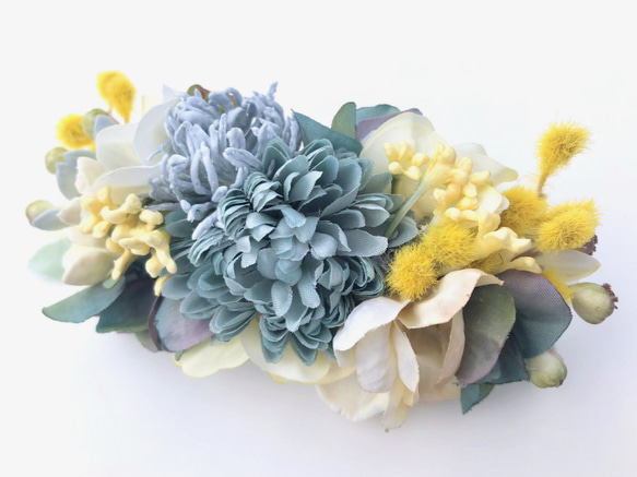 花集めのバレッタ　ミモザ×ライトブルー 3枚目の画像