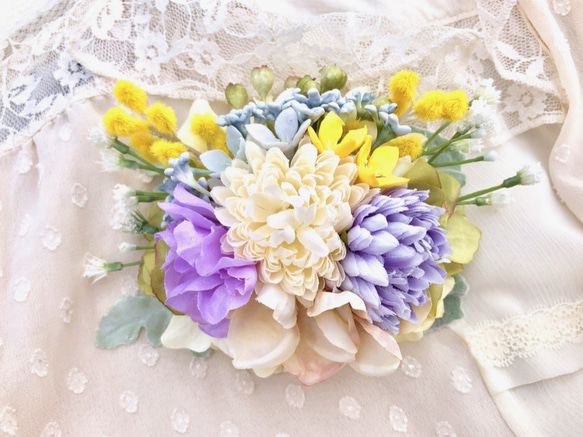 春の花集めのコサージュ　ミモザイエロー×ラベンダー 8枚目の画像