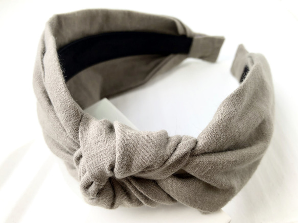 コットンリネンの結びカチューシャ　モカベージュ 2枚目の画像