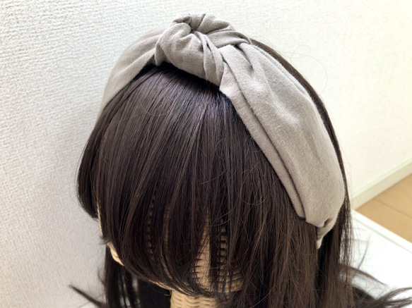 コットンリネンの結びカチューシャ　モカベージュ 4枚目の画像