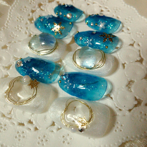 氷の季節の贈り物ジェルネイルチップ ネイルチップ（つけ爪） *choco  