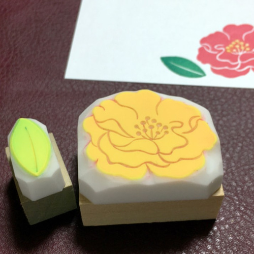 ふわふわ山茶花（さざんか）の消しゴムはんこセット（持ち手付き