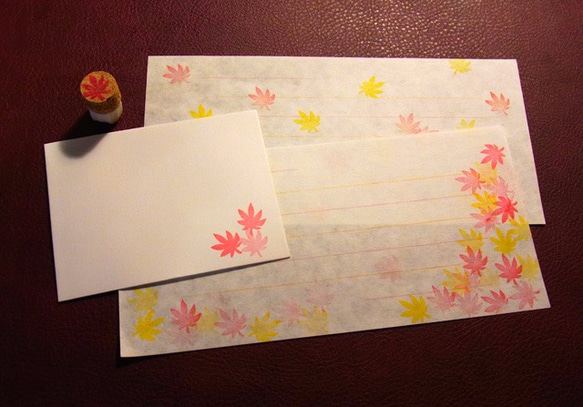 小さめ紅葉の消しゴムはんこ（持ち手付き） 4枚目の画像