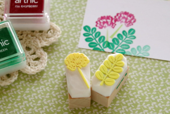 蓮華（れんげ）の花と葉っぱの消しゴムはんこセット（持ち手つき