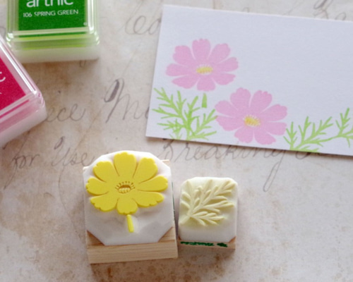 コスモスの花と葉っぱの消しゴムはんこ（持ち手つき）＆押し方見本ミニ