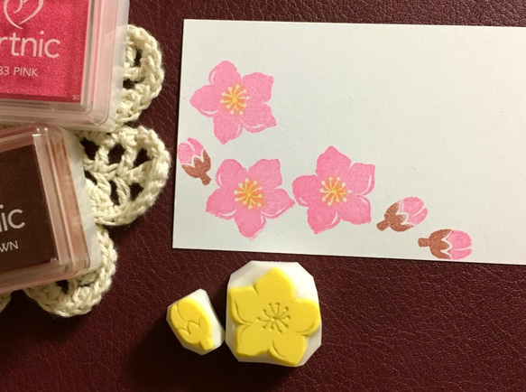 桃の花と蕾の消しゴムはんこセット（持ち手つき）＆押し方見本ミニ