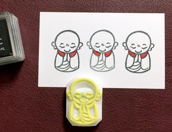お願い姿がかわいいおじぎ地蔵さまの消しゴムはんこ(持ち手つき