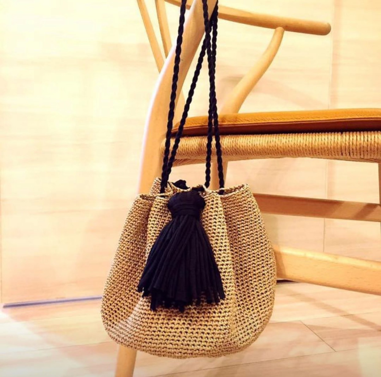 即納‼️再販【Mサイズ】ラフィア巾着ショルダー