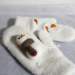 【受注生産】雪だるま 落葉 羊毛フェルト人造ウサギ毛手袋 4枚目の画像