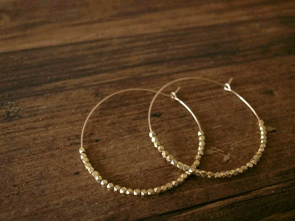 14kgf brassbeads hoop pierces gold 1枚目の画像