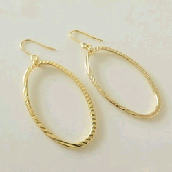 oval ring pierces gold 1枚目の画像