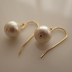 cotton pearl earrings 1枚目の画像