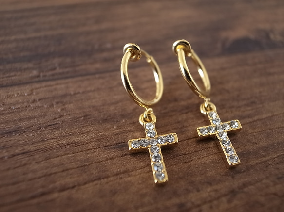 cross earrings 1枚目の画像