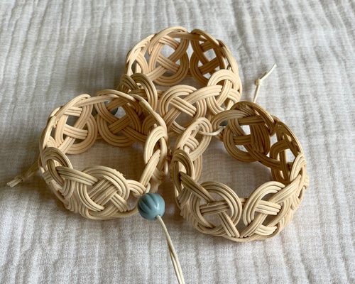takayo katayama 籐のブレスレット 籐のアクセサリー ：takayo katayama | SUNNY CLOUDY RAINY