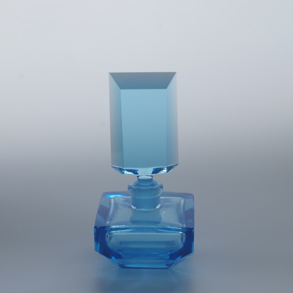 【1点もの　レトロかわいい】クリーマ限定　ヴィンテージ香水瓶　／B001 2枚目の画像